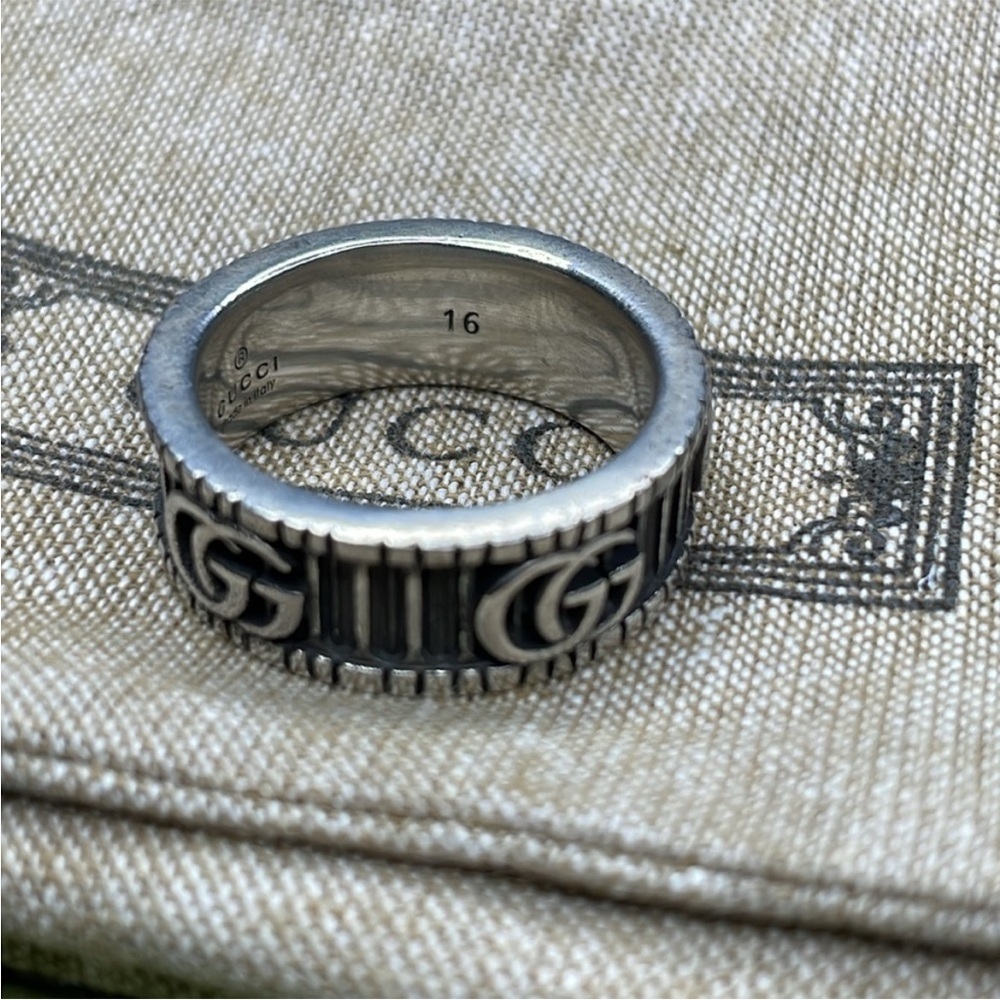 🌟GUCCI RING WITH DOUBLE G IN SILVER - Picture 7 of 9